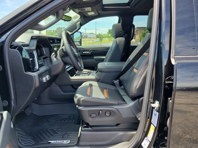 New 2026 GMC Sierra 2500 AT4 w/ AT4 Premium Plus Package AWD/4WD image 15