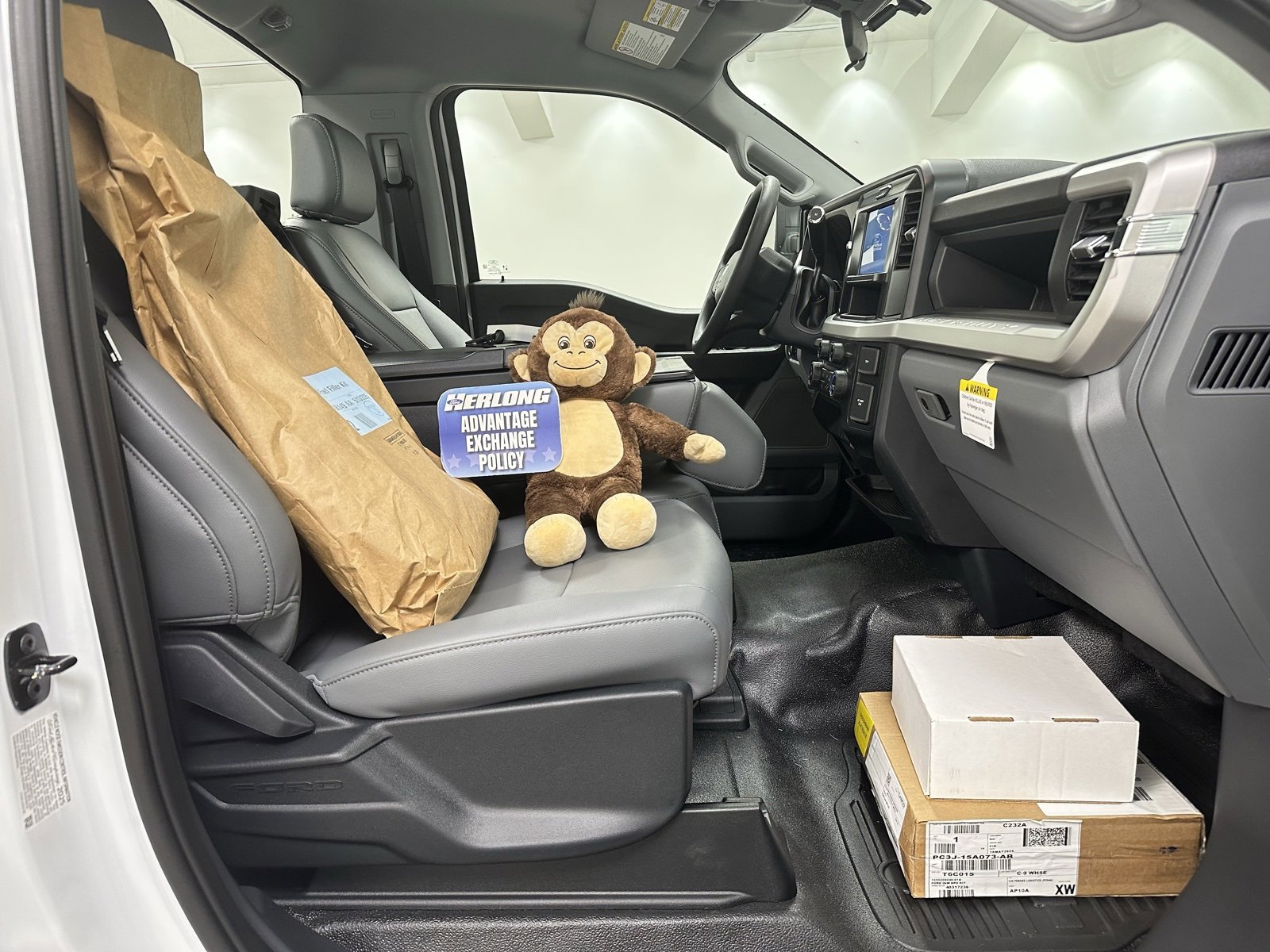 New 2025 Ford F350 XL w/ XL Chrome Package image 9