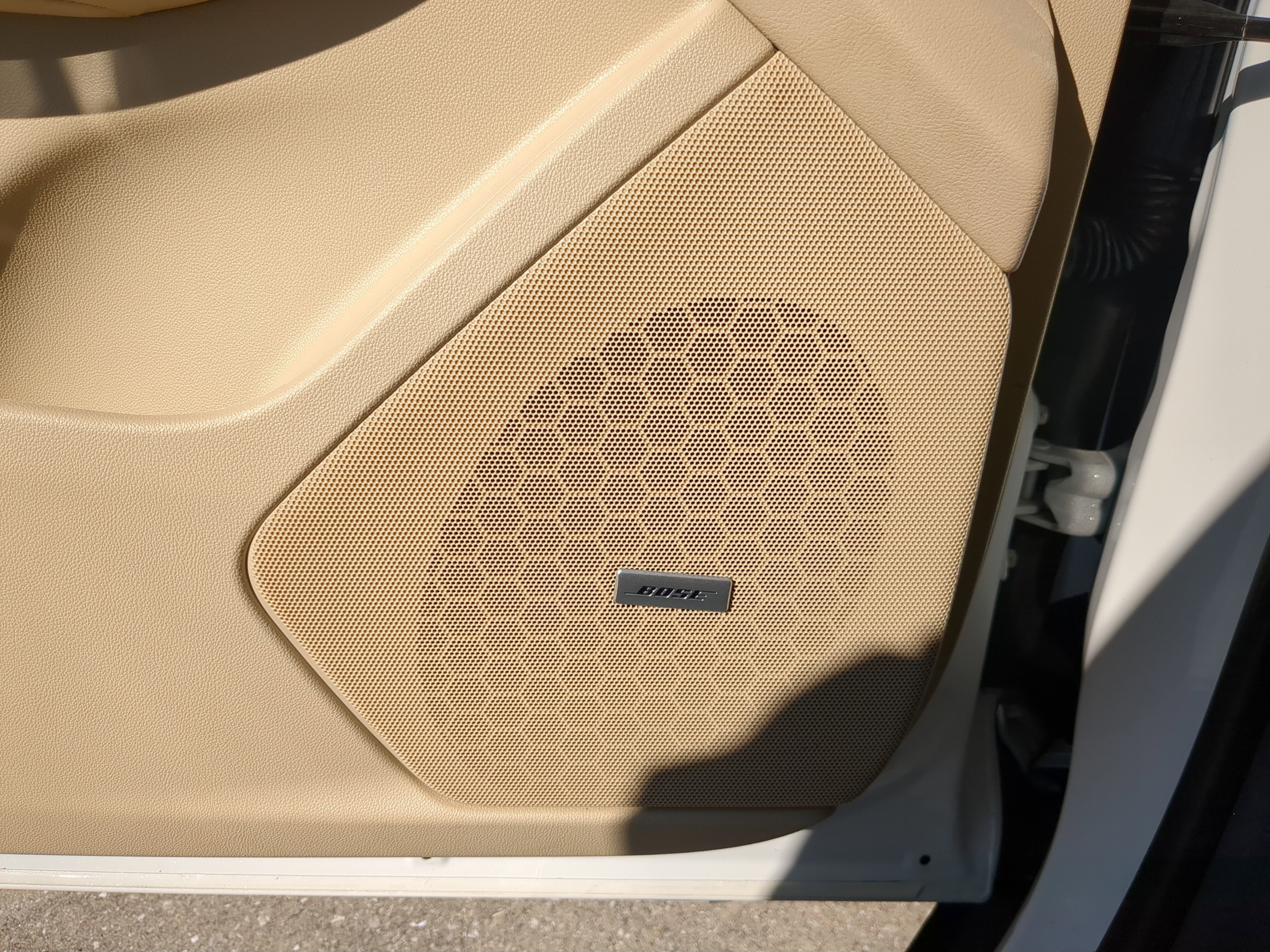 Used 2017 Cadillac XT5 Luxury w/ Driver Awareness Package image 19