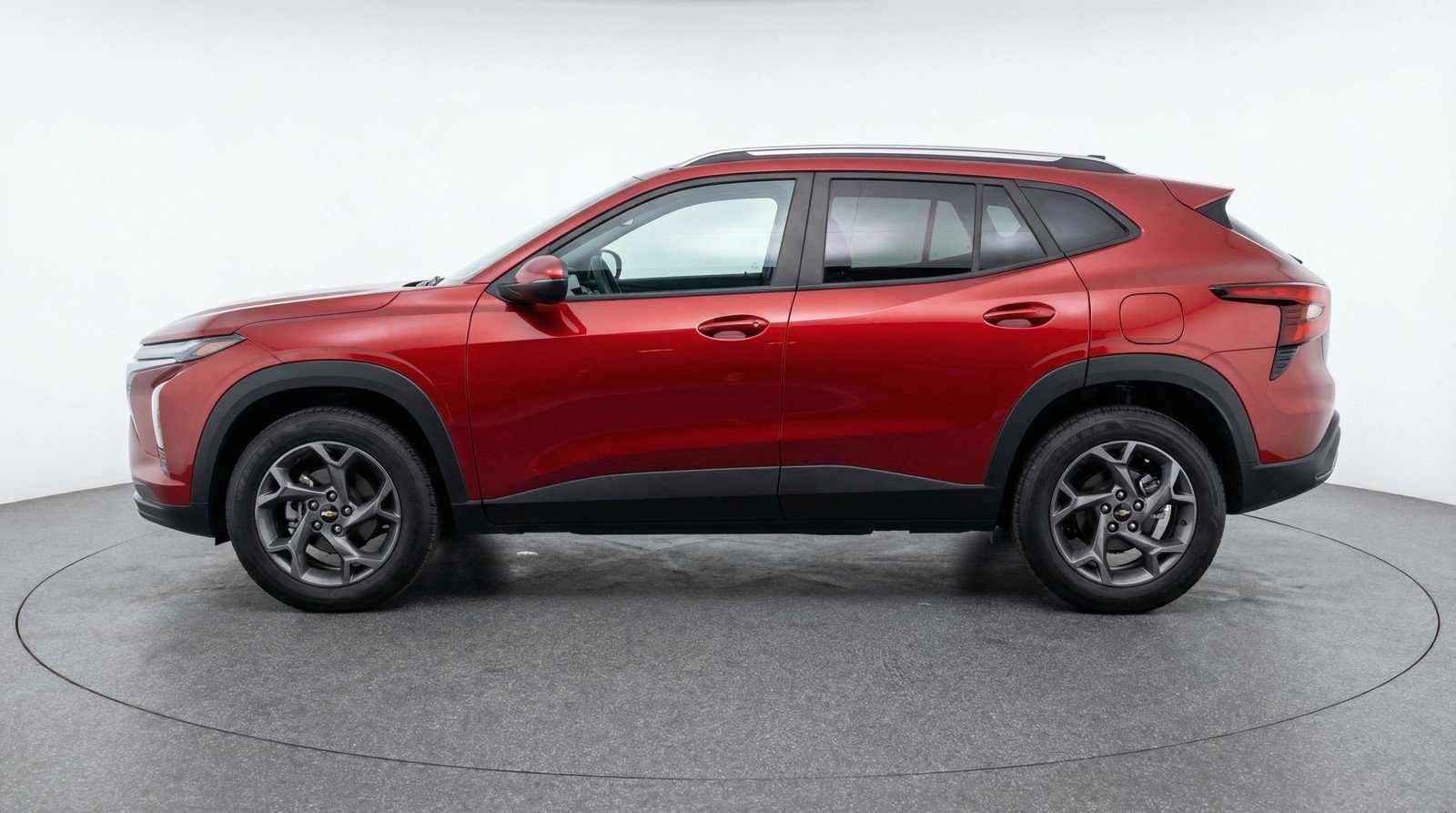 Used 2025 Chevrolet Trax LT w/ LT Convenience Package image 5