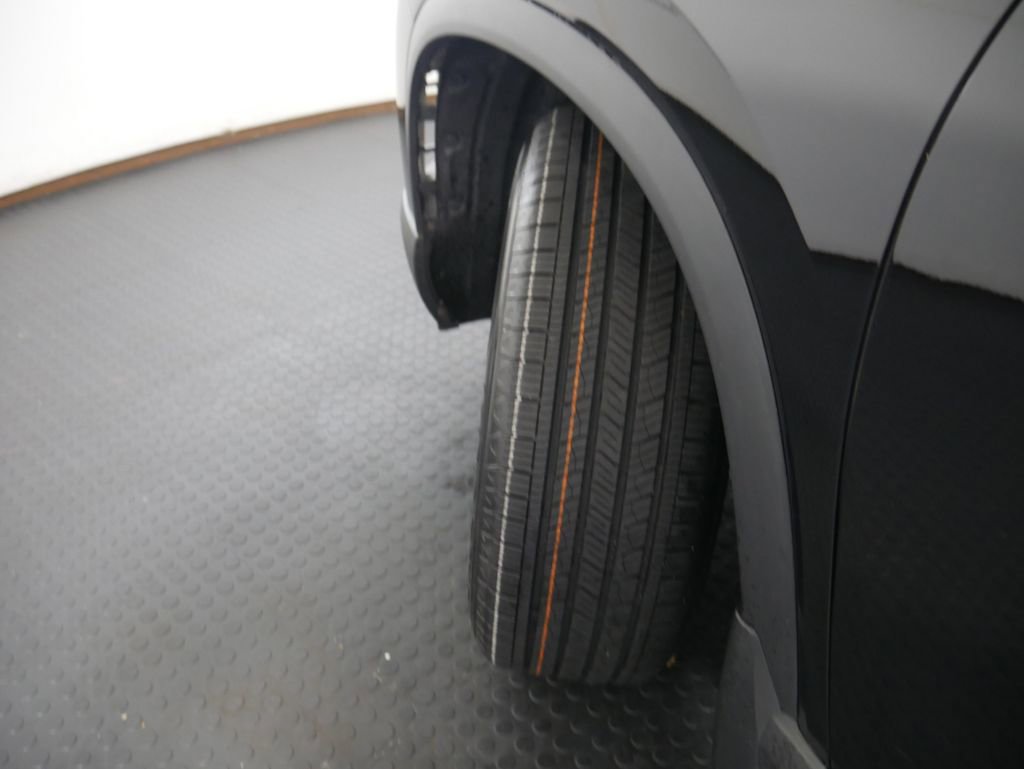 Used 2023 Honda Pilot LX image 16