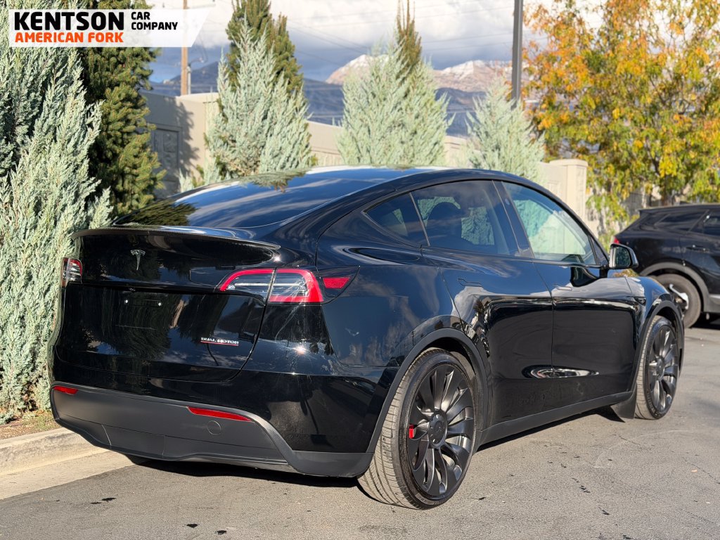 Used 2023 Tesla Model Y Performance AWD/4WD image 8