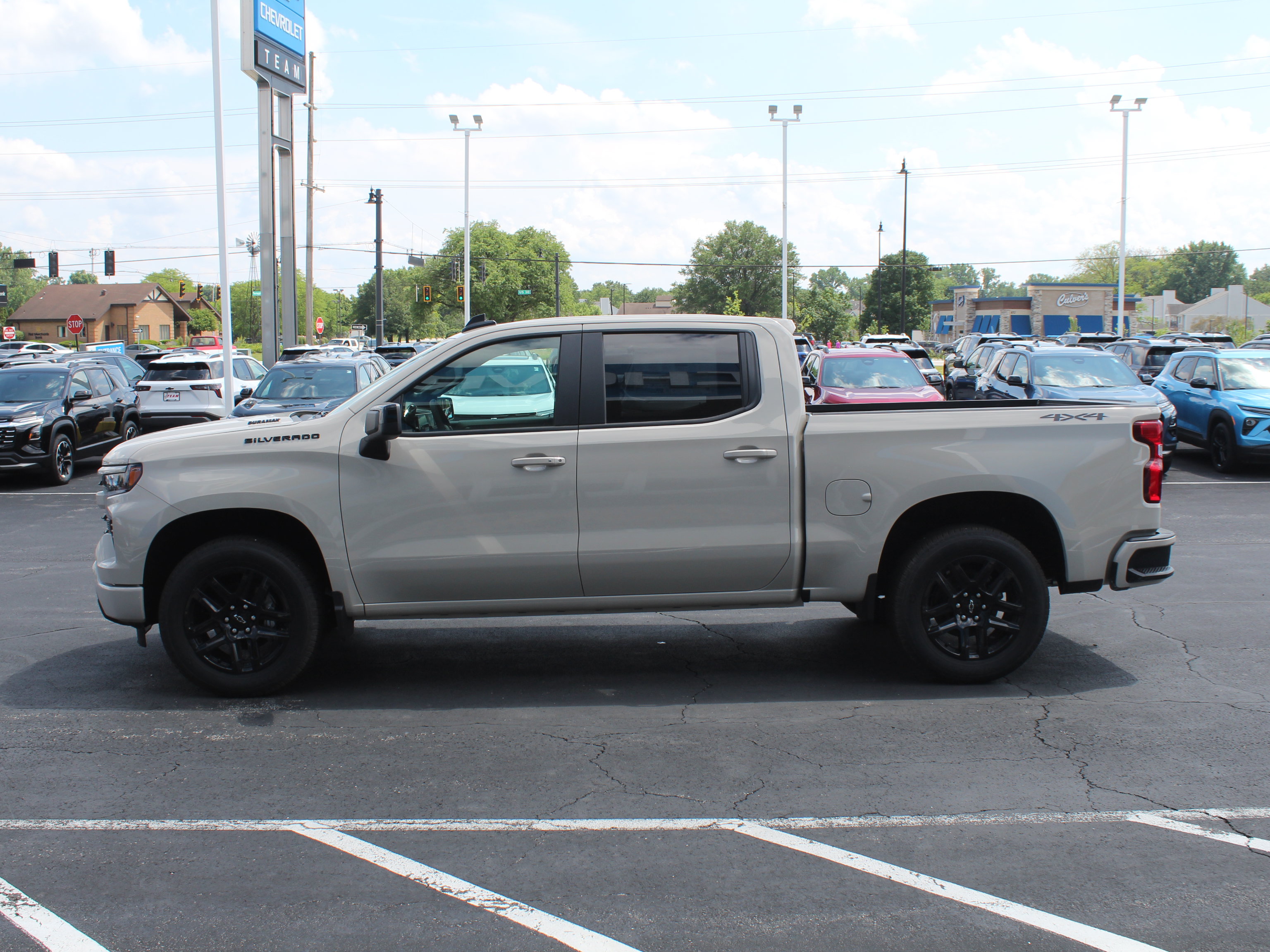 New 2026 Chevrolet Silverado 1500 RST w/ Dark Appearance Package AWD/4WD image 6