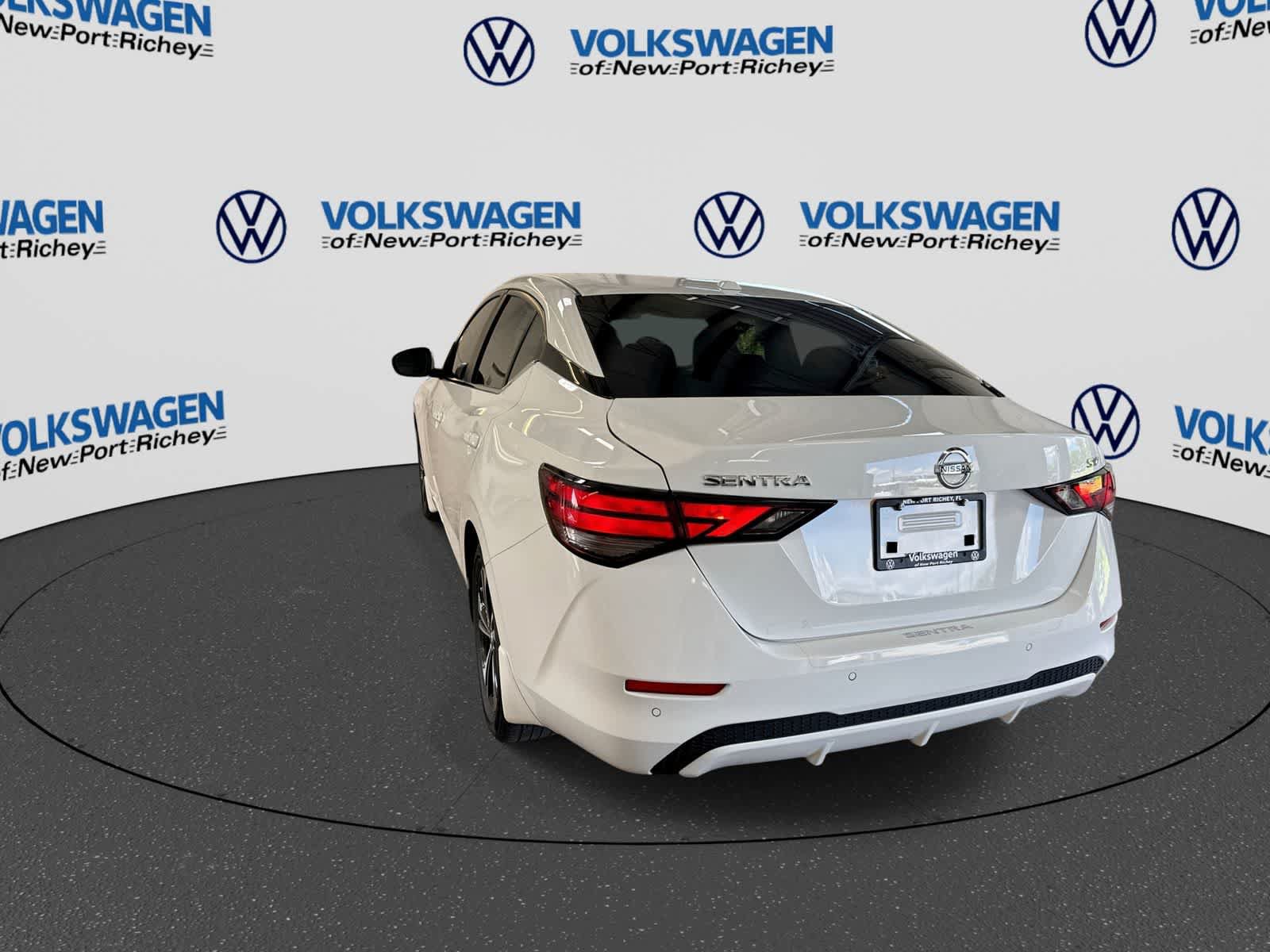 Used 2022 Nissan Sentra SV FWD image 12