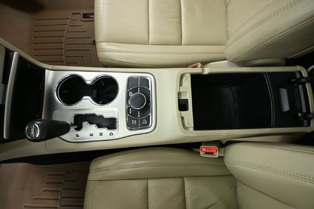 Used 2011 Jeep Grand Cherokee Limited AWD/4WD image 28