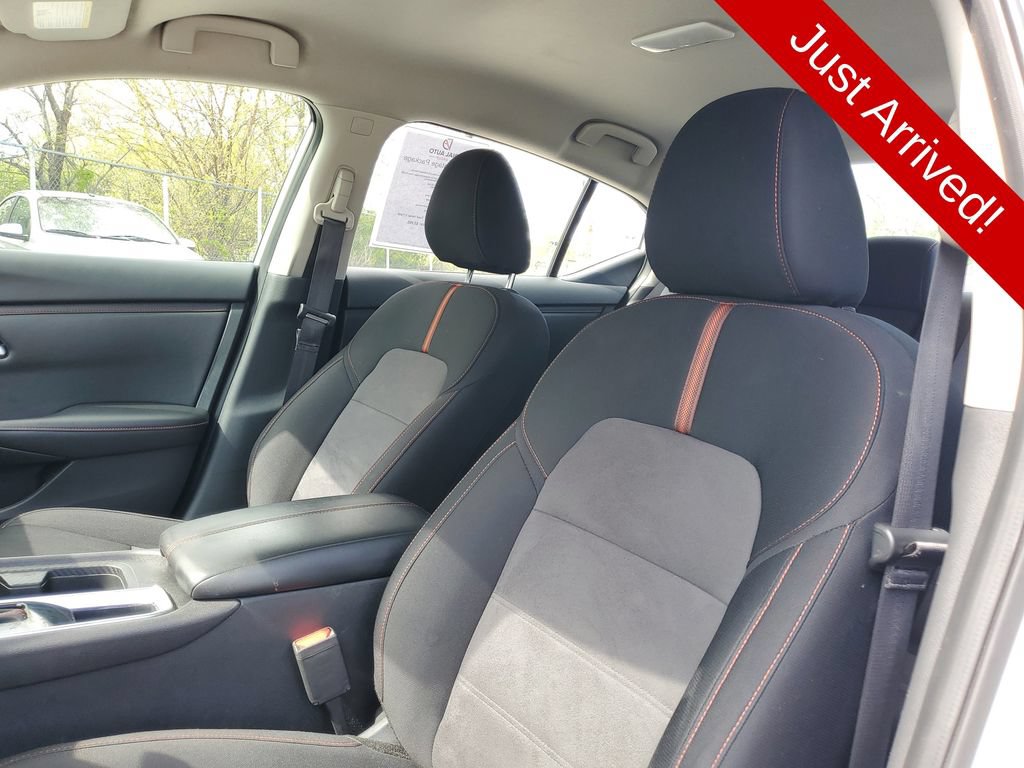 Used 2024 Nissan Sentra SR FWD image 15