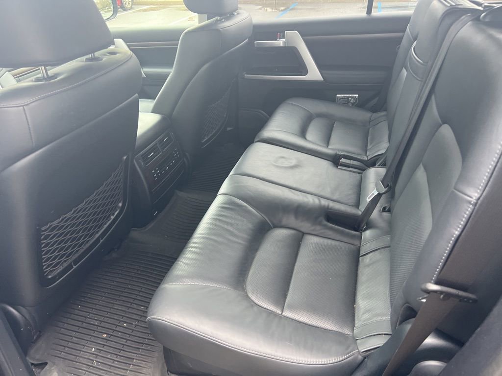 Used 2018 Toyota Land Cruiser image 64