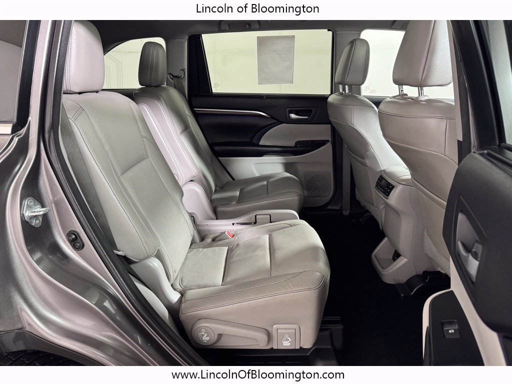 Used 2016 Toyota Highlander Limited Platinum AWD/4WD image 9