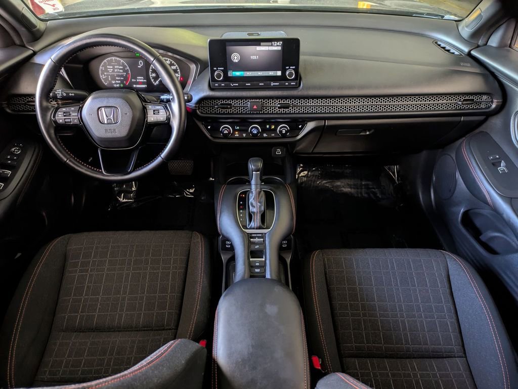 Used 2025 Honda HR-V Sport image 25