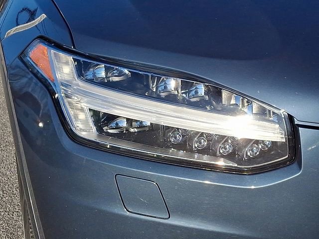 Used 2020 Volvo XC90 T6 Momentum image 9