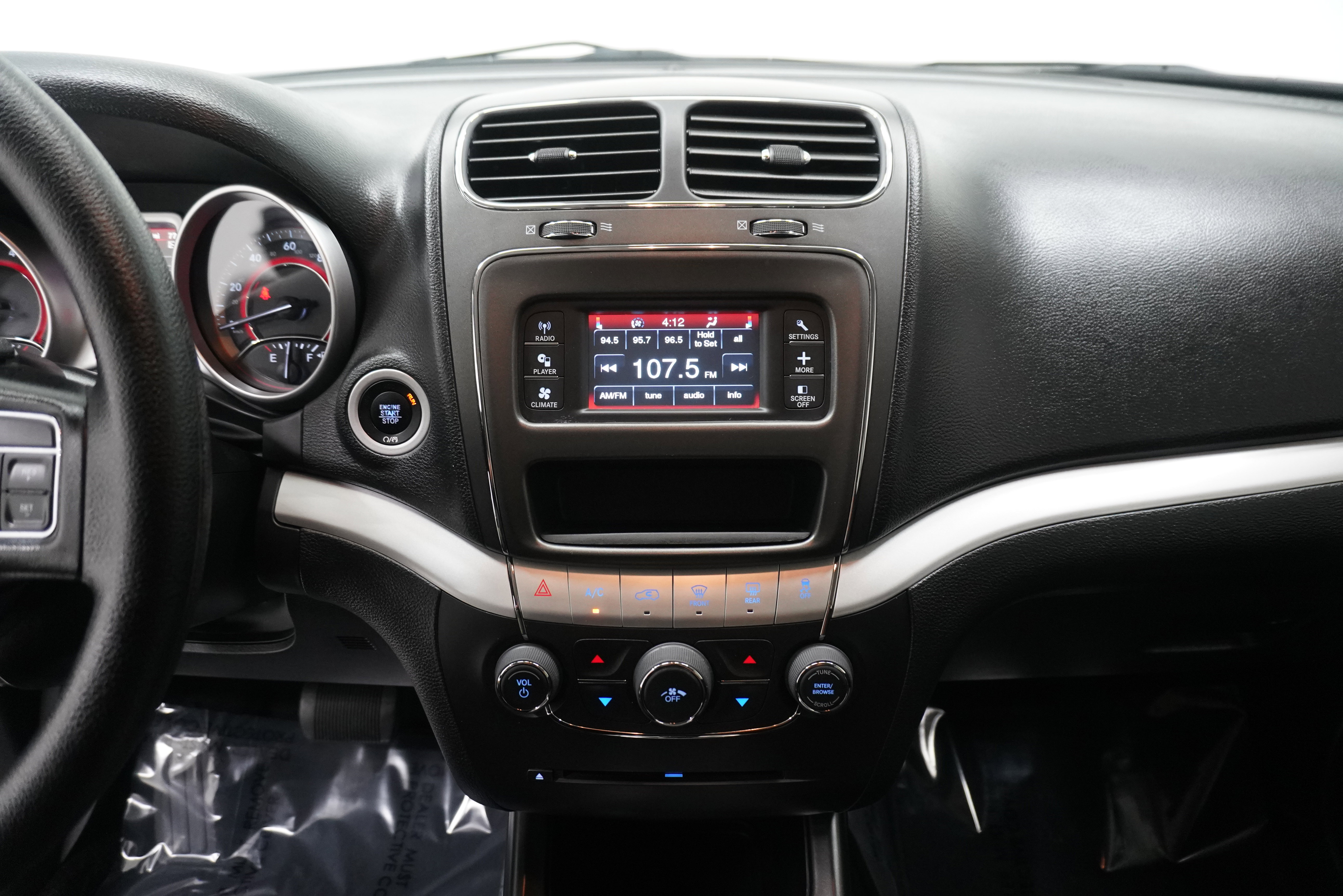 Used 2020 Dodge Journey SE FWD image 18