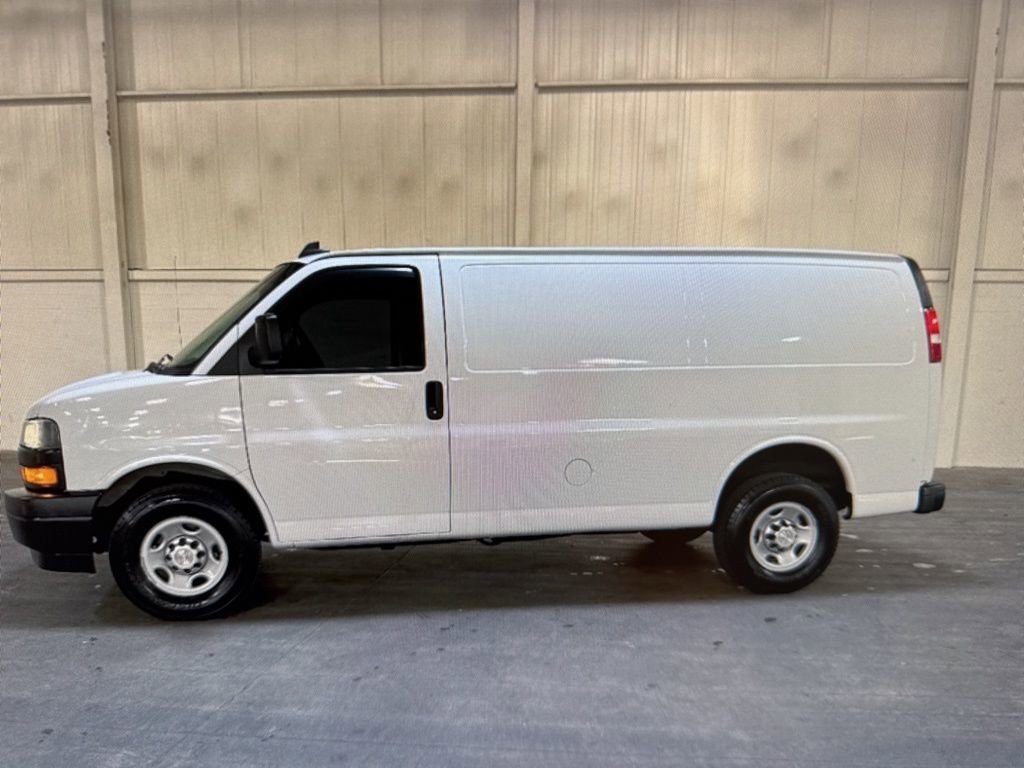 Used 2020 Chevrolet Express 2500 w/ Driver Convenience Package image 3