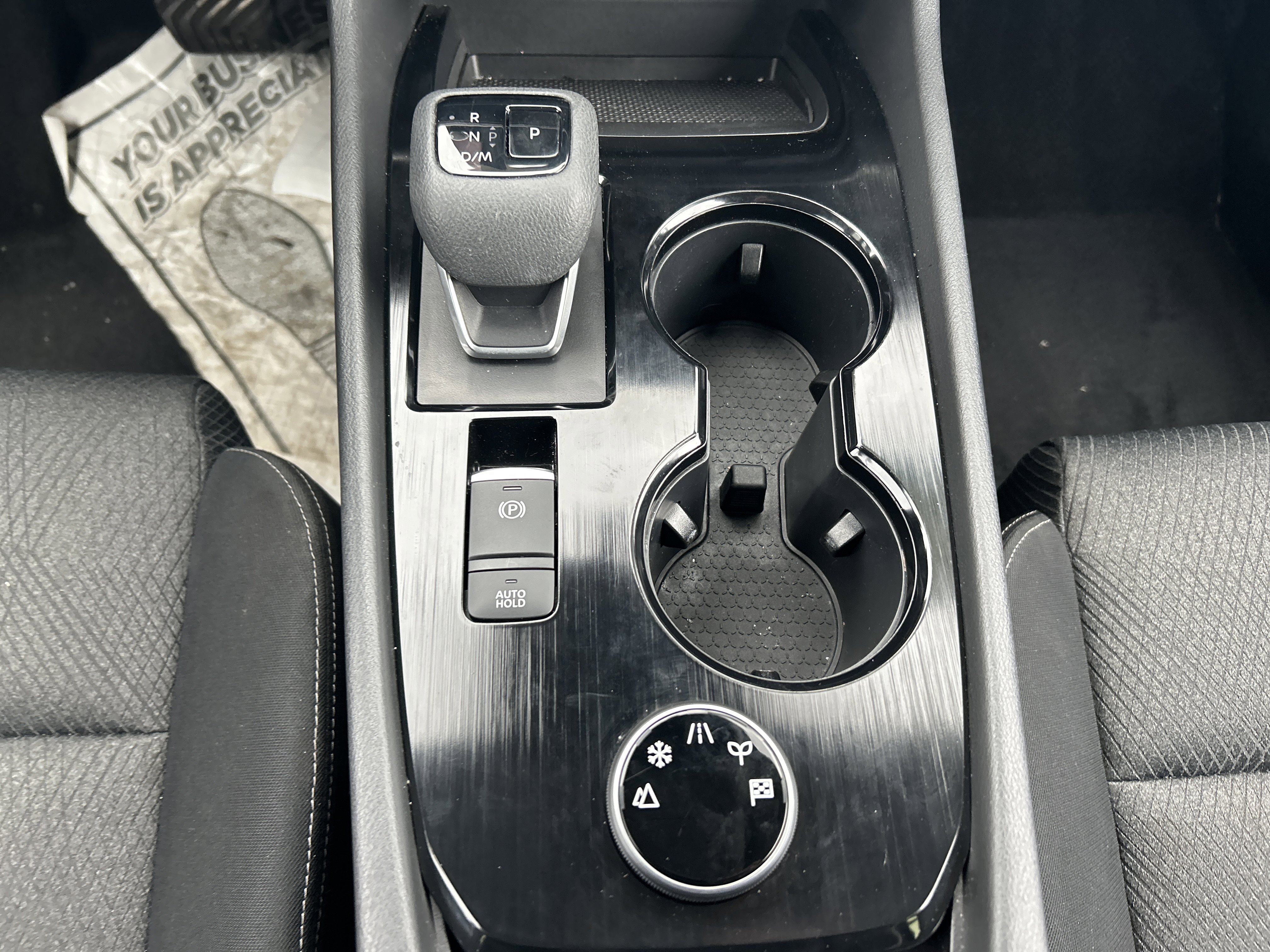 Used 2024 Nissan Rogue SV image 42