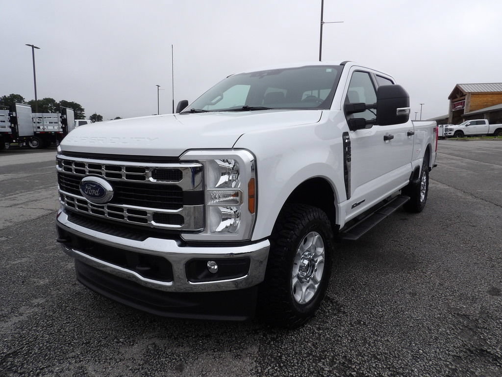 Used 2025 Ford F250 XLT w/ FX4 Off-Road Package AWD/4WD image 60