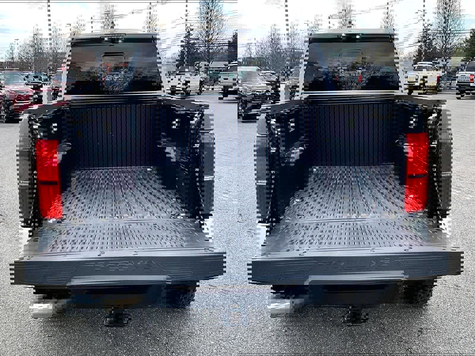 Used 2024 Toyota Tacoma Limited w/ Limited Package (LT) AWD/4WD image 32