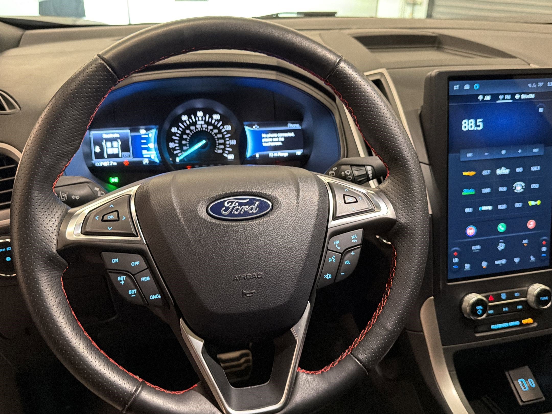 Used 2024 Ford Edge ST-Line image 16