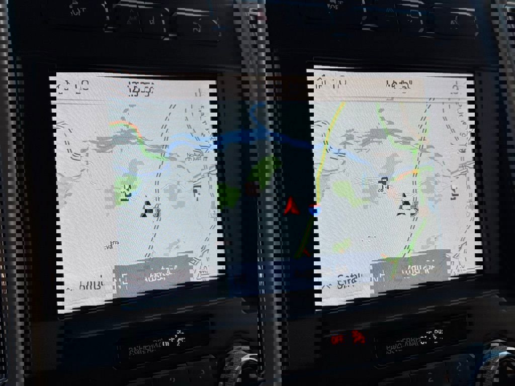 Used 2020 Ford F150 Lariat w/ Equipment Group 502A Luxury image 33