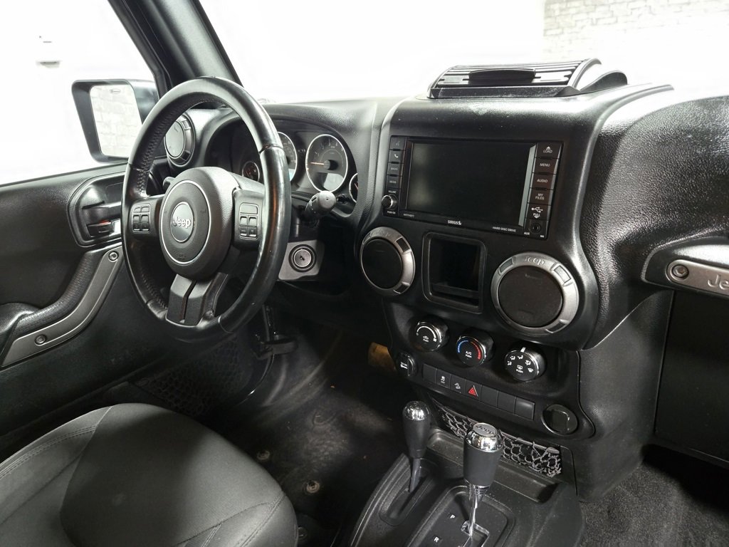Used 2017 Jeep Wrangler Unlimited Sport w/ Connectivity Group image 50