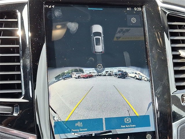 Used 2025 Volvo XC90 B5 Plus w/ Protection Package Premier image 13