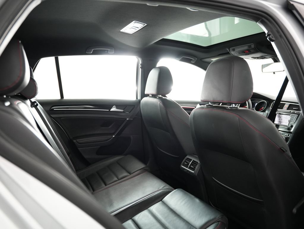 Used 2015 Volkswagen GTI SE FWD image 36