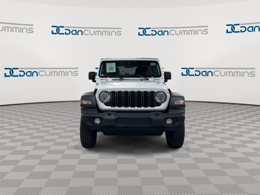 Used 2025 Jeep Wrangler Sport S image 3