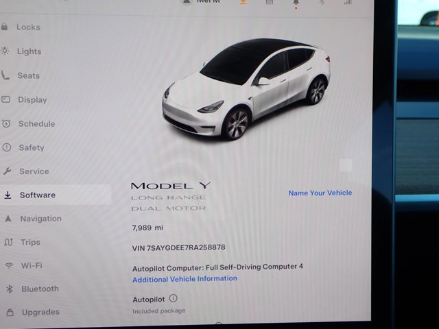 Used 2024 Tesla Model Y Long Range image 25