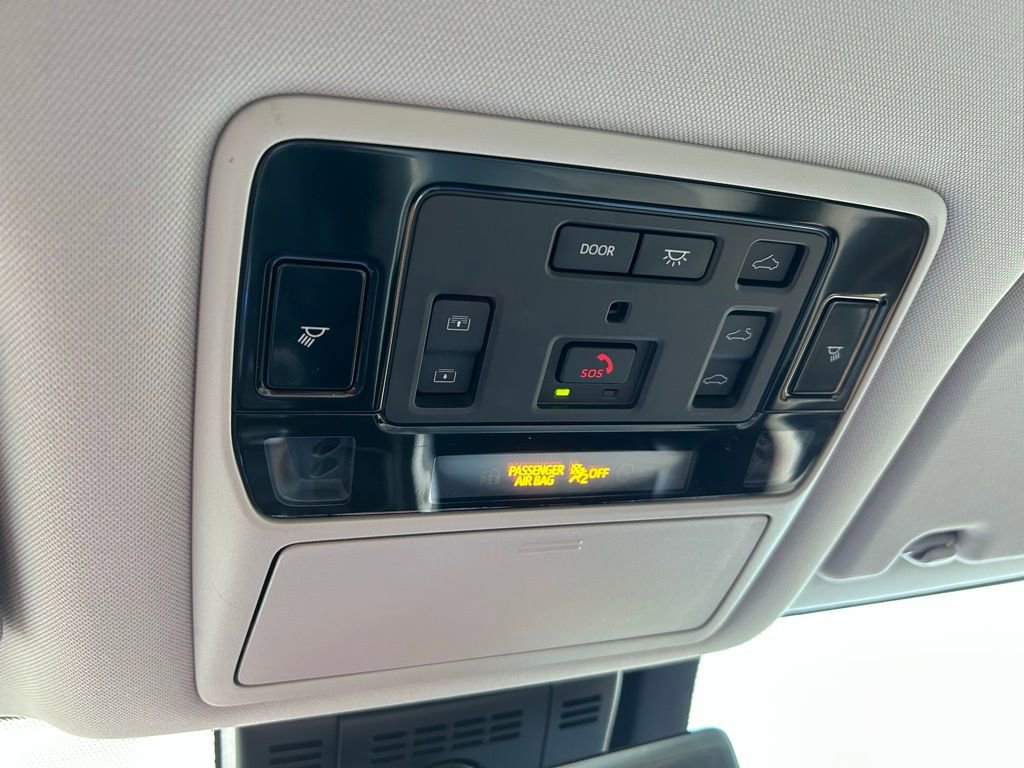 Certified 2025 Toyota Grand Highlander AWD image 32