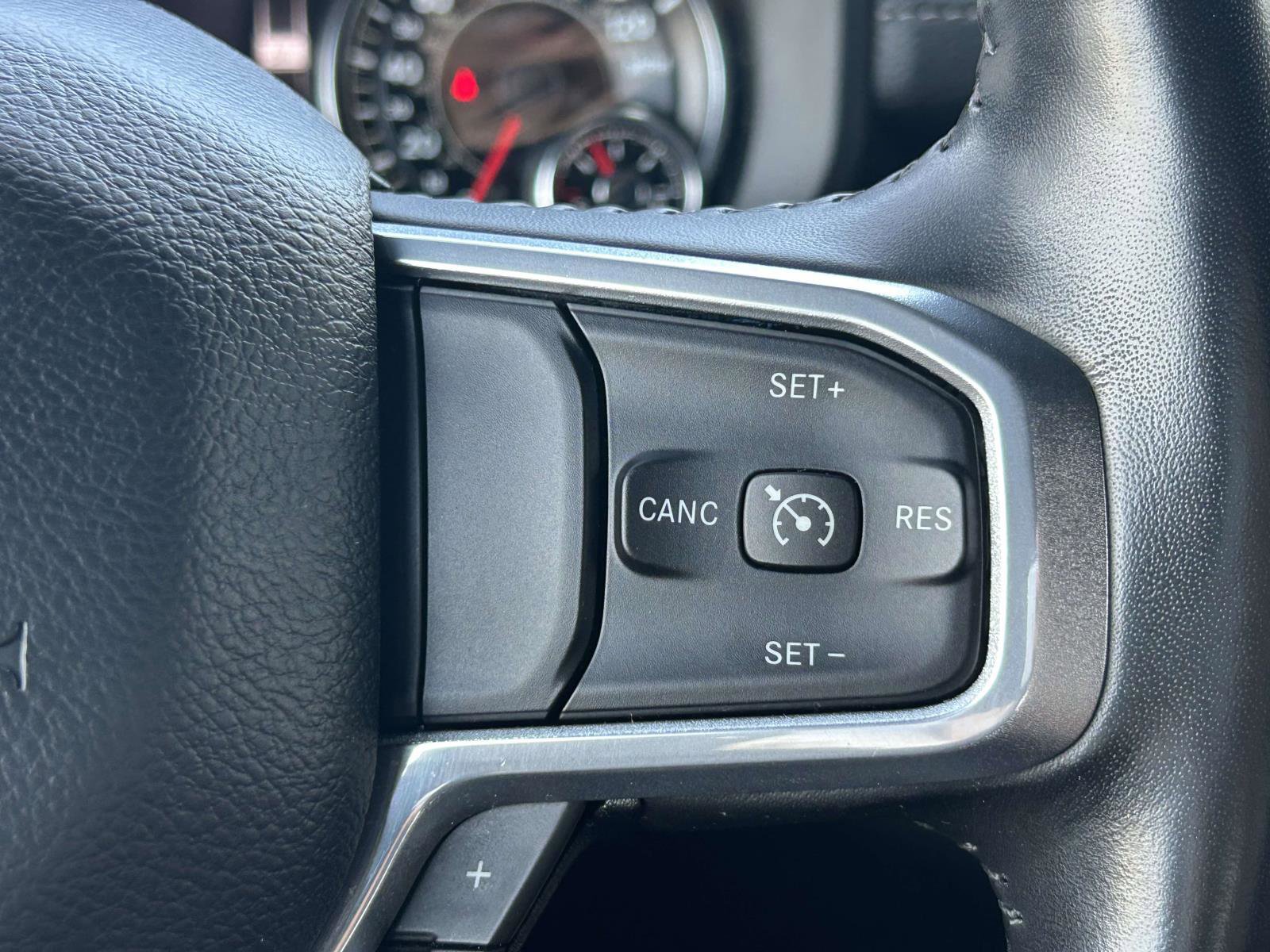 Used 2022 RAM 1500 Laramie w/ Sport Appearance Package image 21