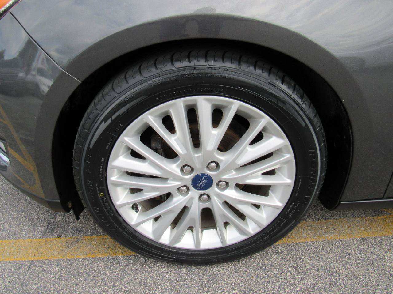 Used 2017 Ford Focus Titanium FWD image 10
