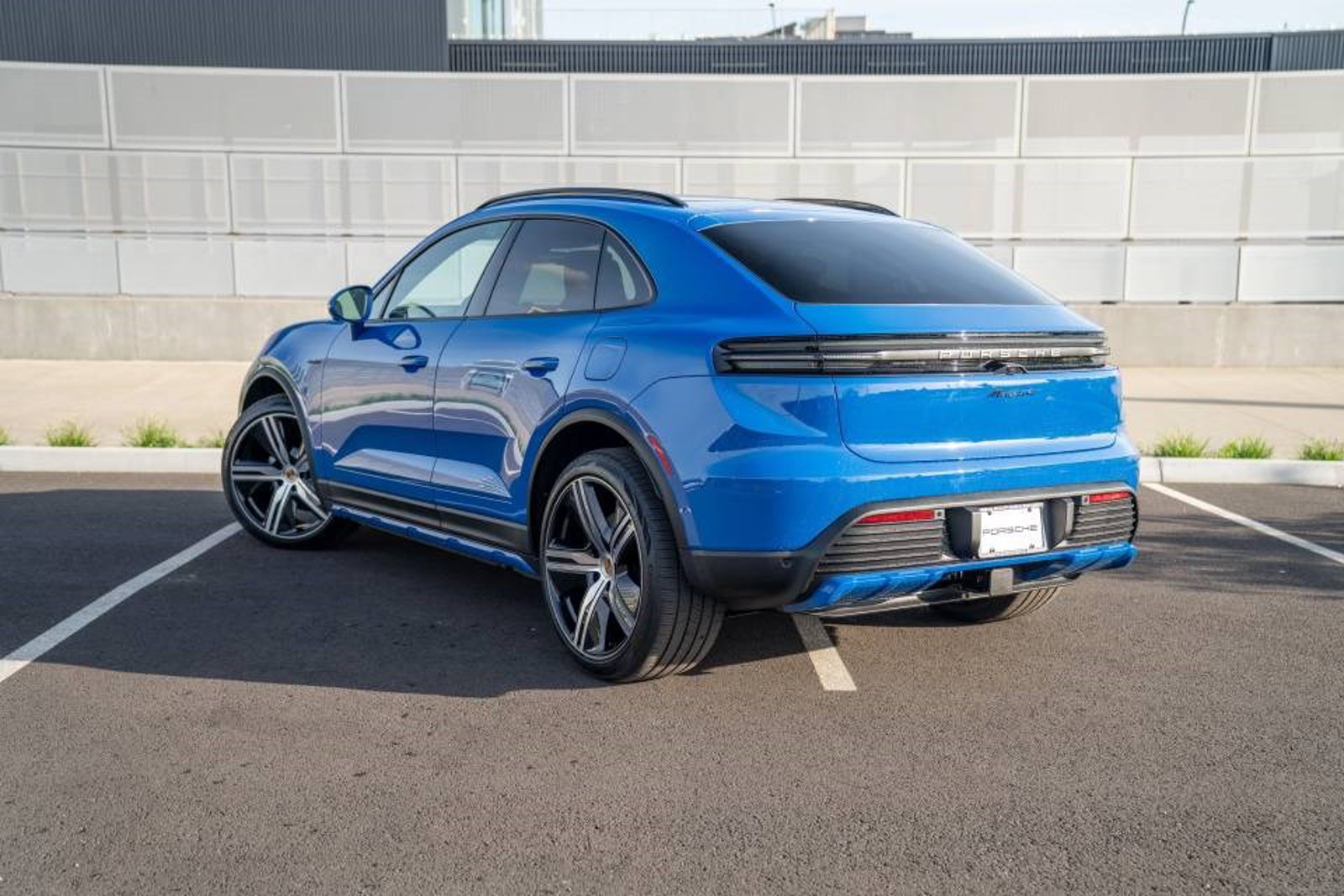 New 2026 Porsche Macan 4 Electric AWD/4WD image 3