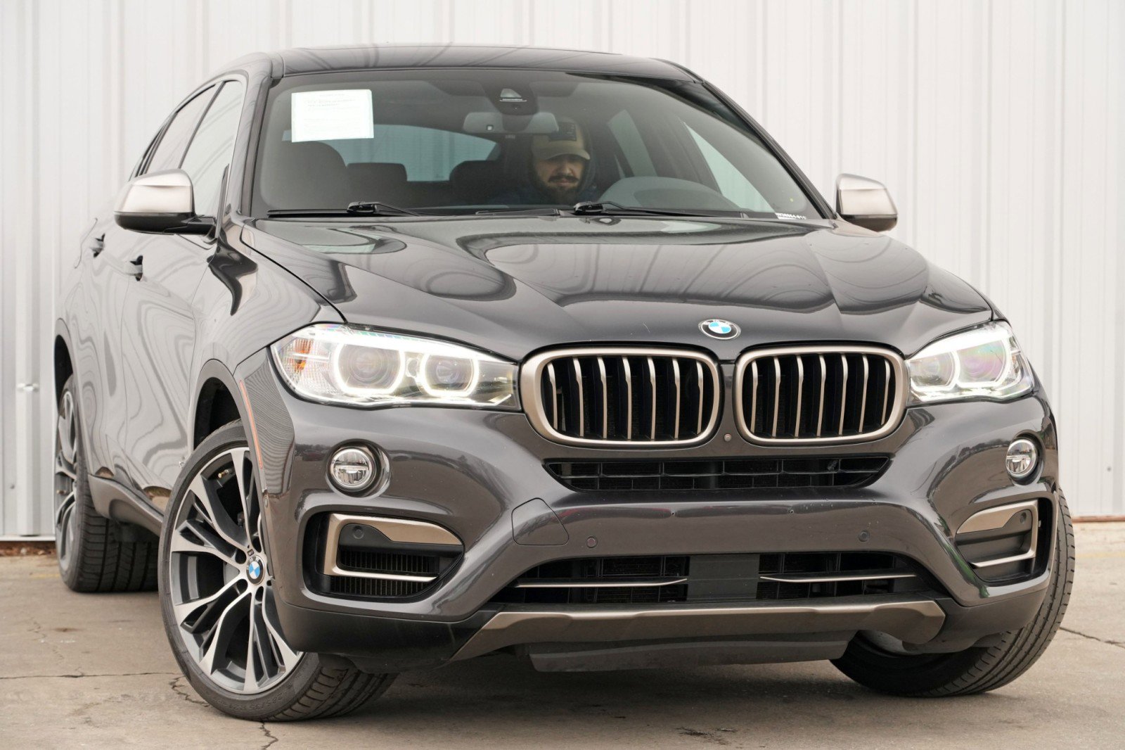 Used 2018 BMW X6 xDrive50i image 2