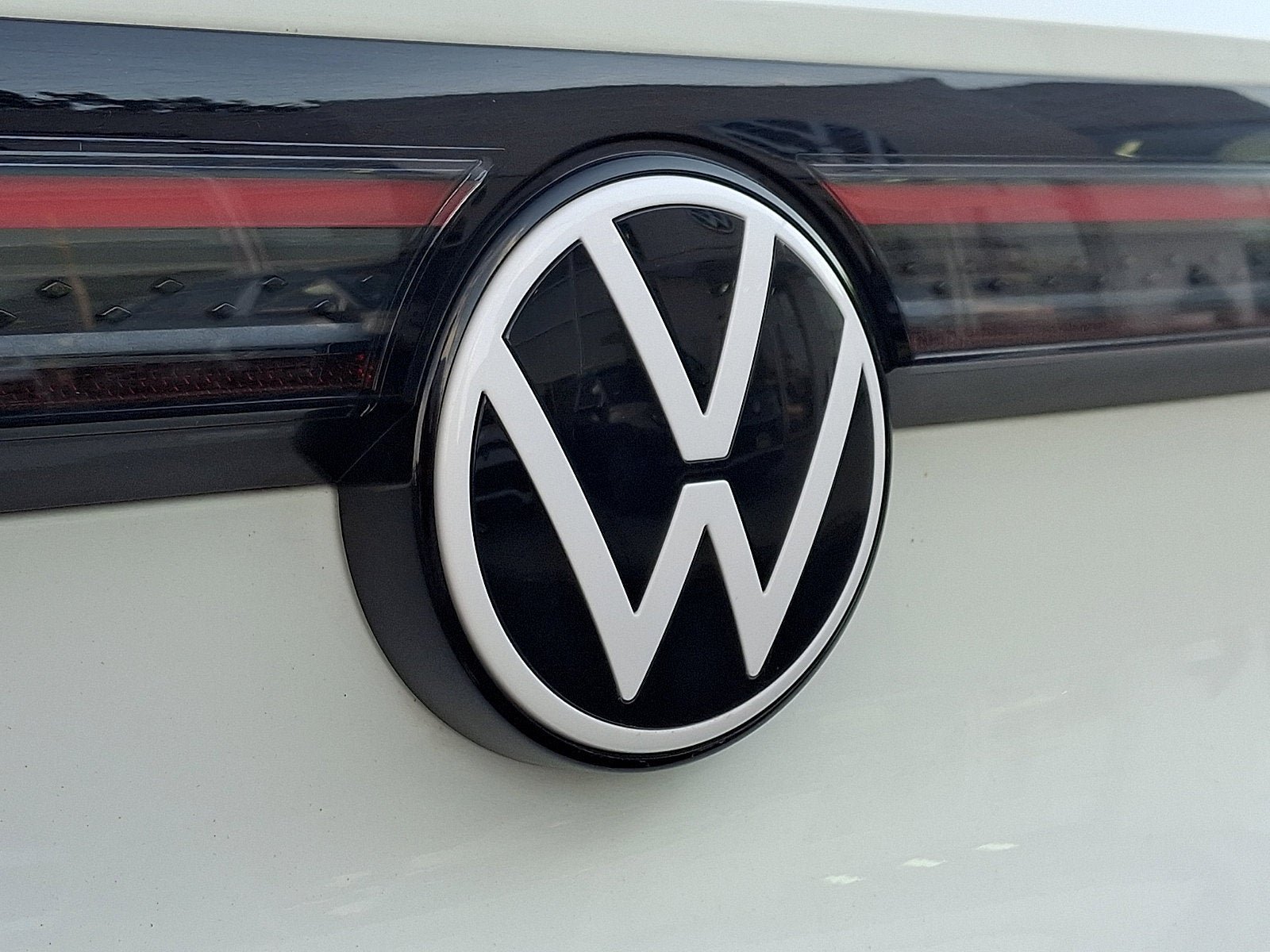 Certified 2023 Volkswagen ID.4 Pro RWD image 28