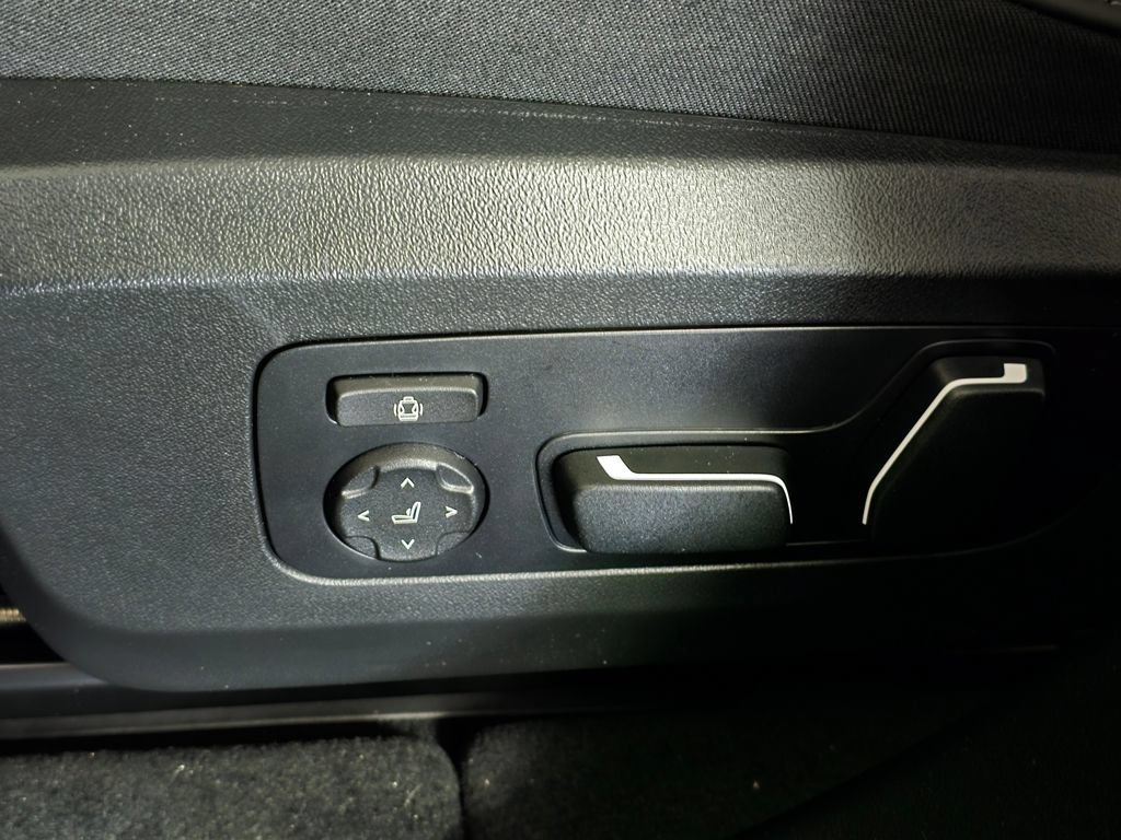 New 2026 BMW X3 xDrive30 w/ Premium Package image 16