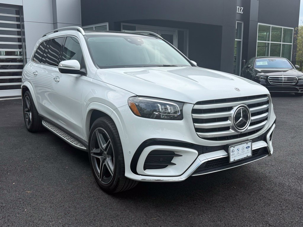 Used 2026 Mercedes-Benz GLS 450 4MATIC image 1