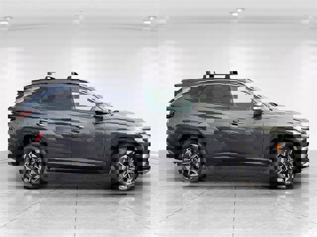 New 2025 Hyundai Tucson SEL image 2