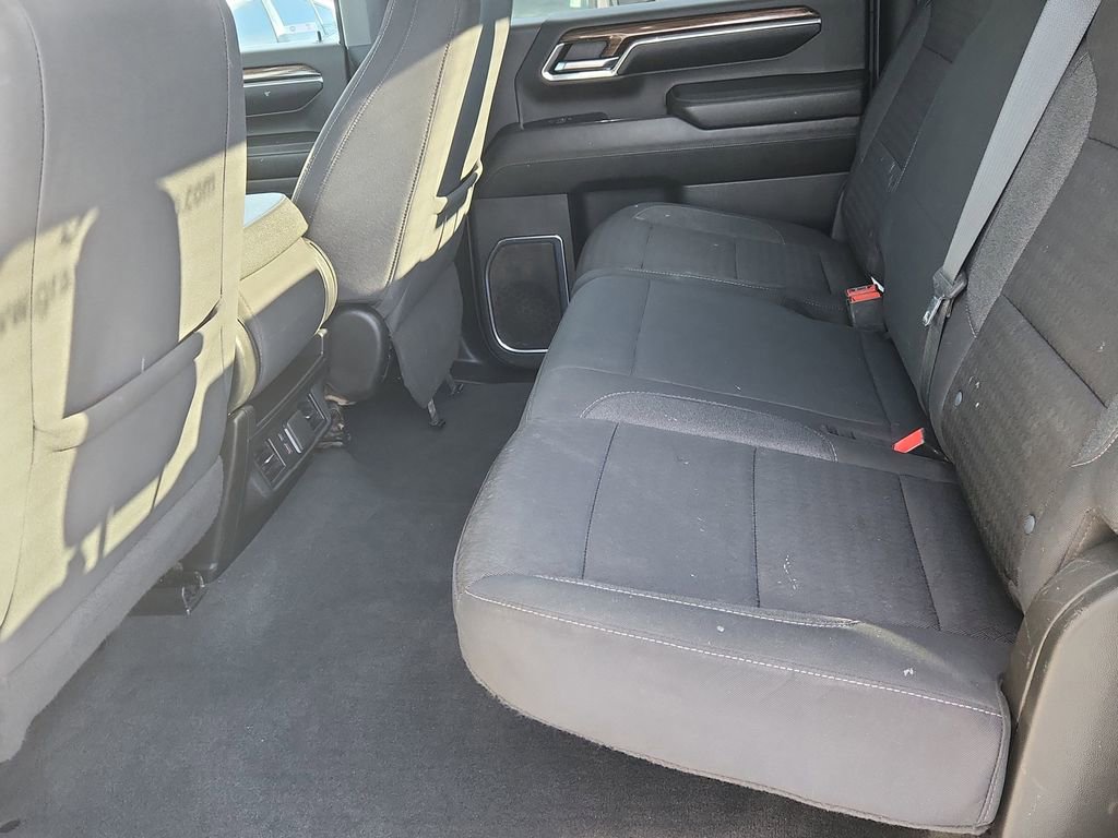 Used 2024 Chevrolet Silverado 2500 LT image 9