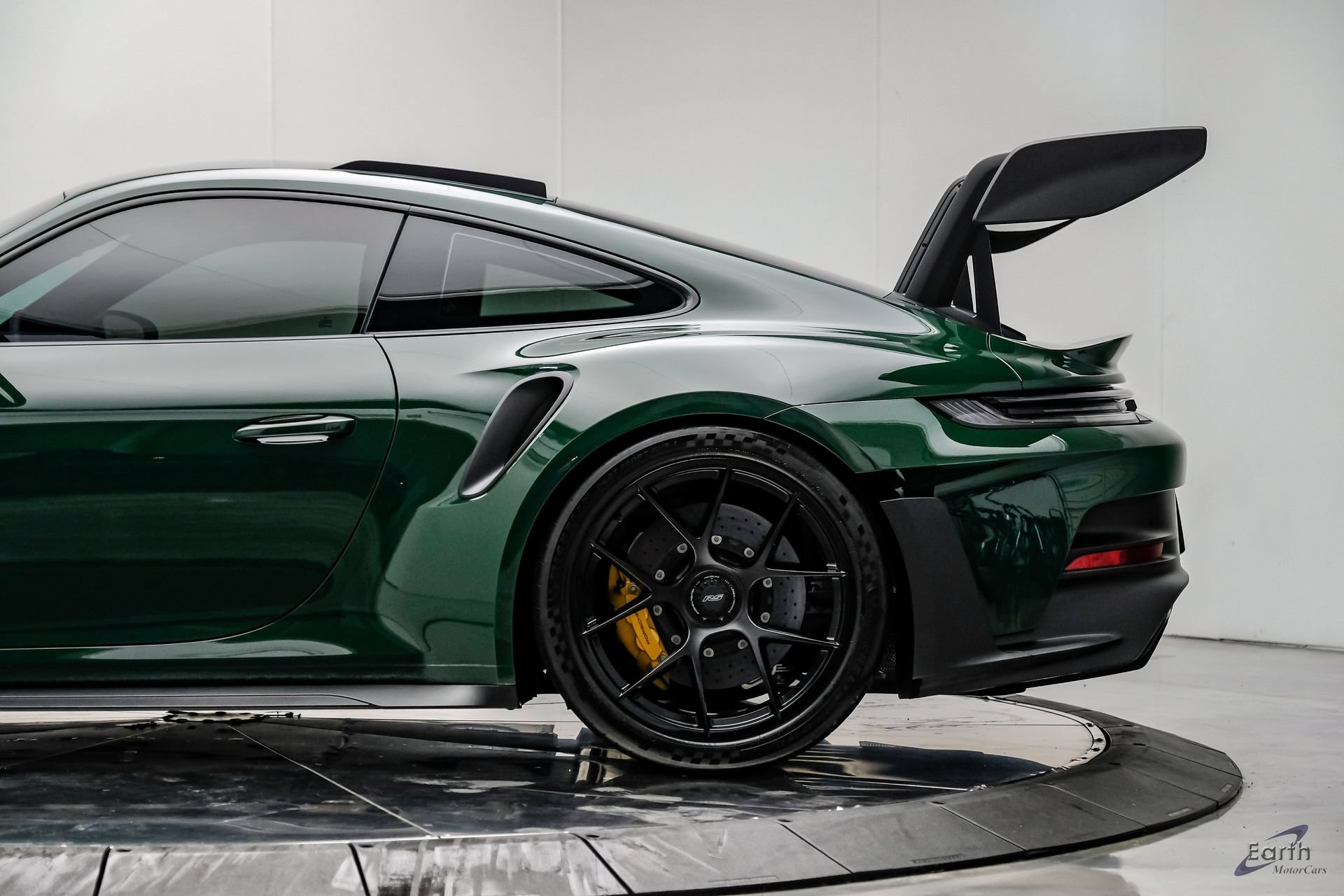 Used 2025 Porsche 911 GT3 RS RWD image 11