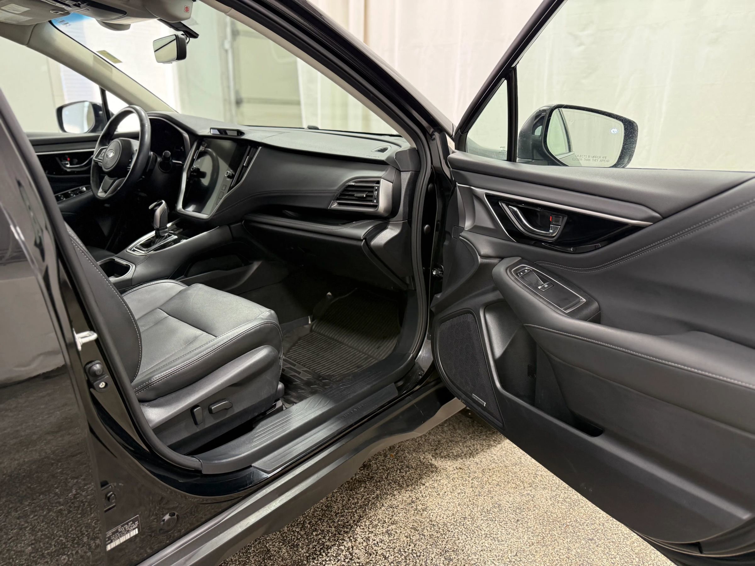 Used 2022 Subaru Outback Limited XT image 24