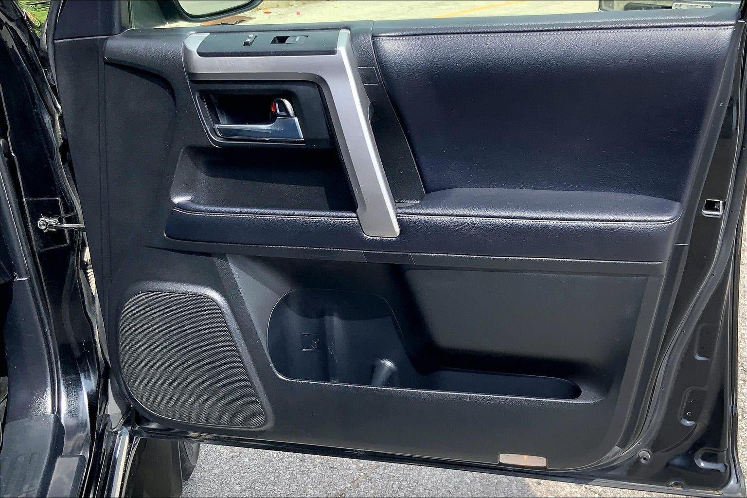 Used 2018 Toyota 4Runner Limited AWD/4WD image 26