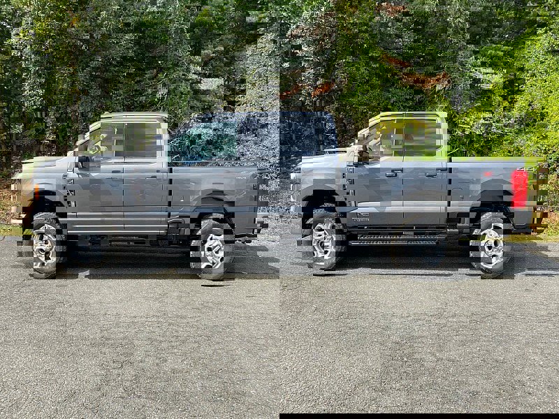 New 2026 Ford F350 XLT image 5