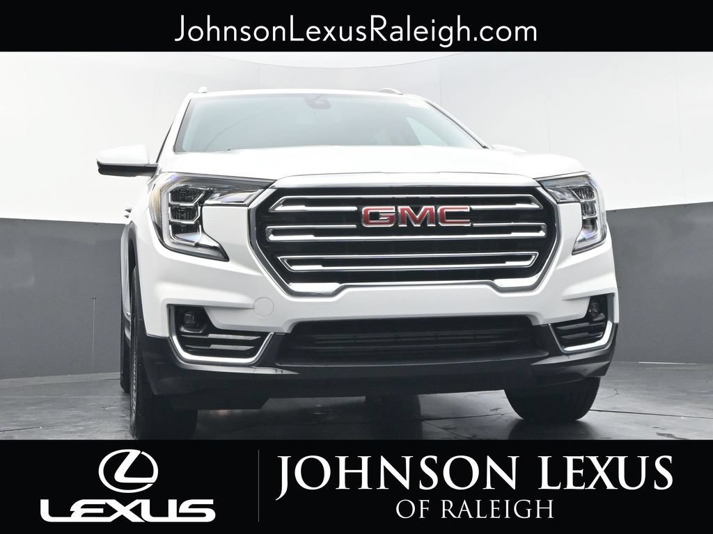 Used 2022 GMC Terrain SLT w/ Infotainment Package II FWD image 16