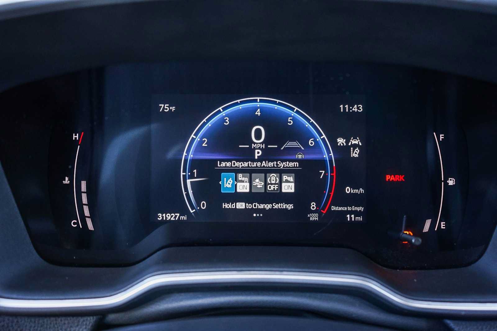 Used 2023 Toyota Corolla Cross XLE w/ Convenience Package FWD image 22