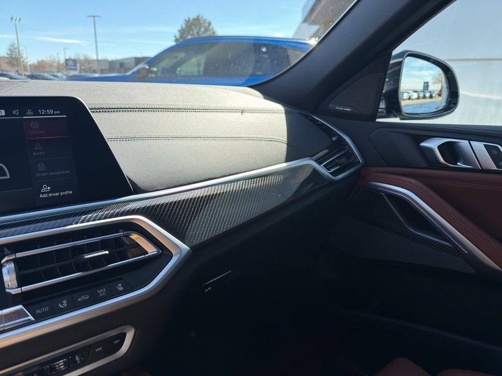 Used 2022 BMW X6 M50i w/ Premium Package image 17