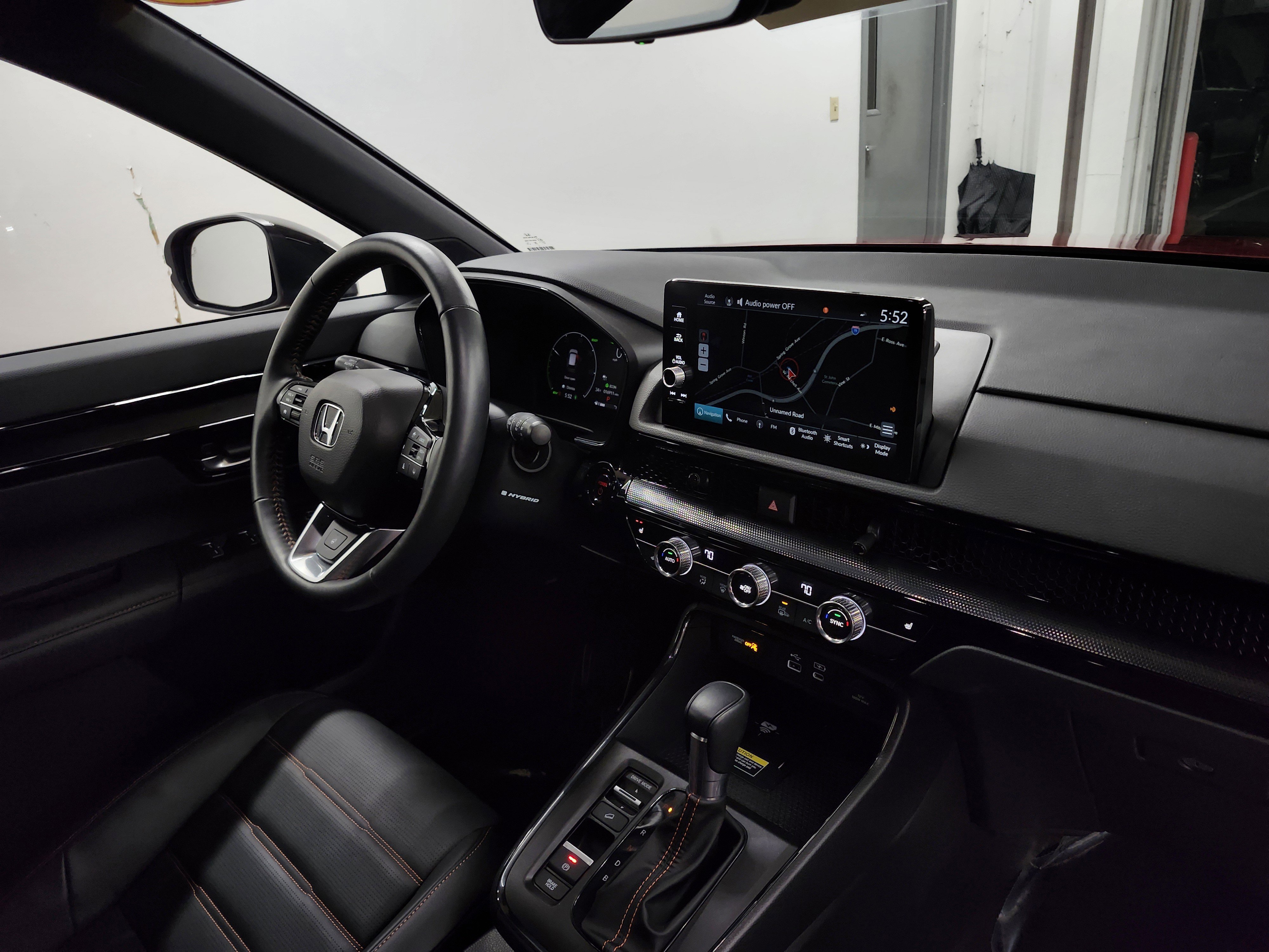 Used 2025 Honda CR-V Sport Touring image 4