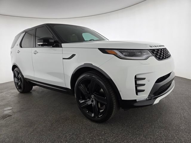 New 2025 Land Rover Discovery Dynamic SE image 15