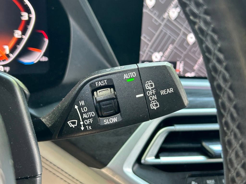 Used 2021 BMW X7 M50i AWD/4WD image 26