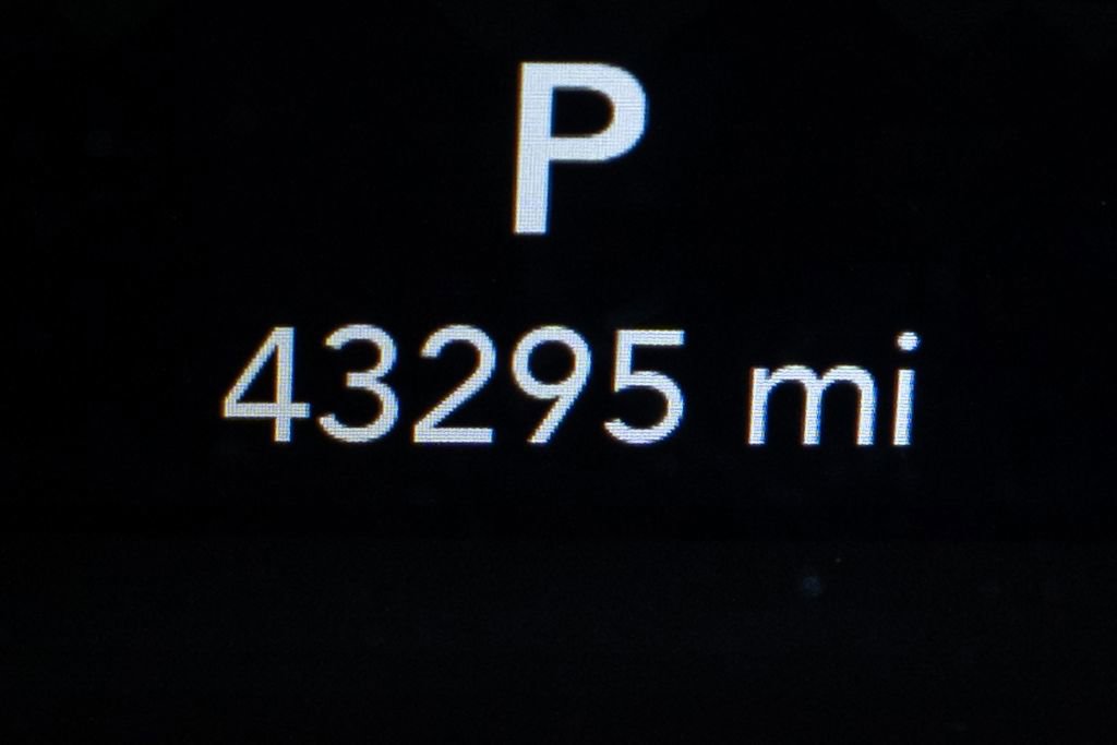 Used 2022 Jeep Wrangler Unlimited Sahara image 34