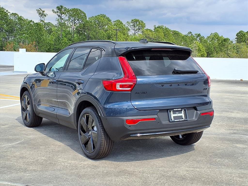 New 2026 Volvo XC40 B5 Ultra w/ Protection Package Premier AWD/4WD image 5
