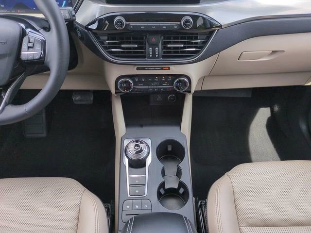 Used 2021 Ford Escape Titanium image 19