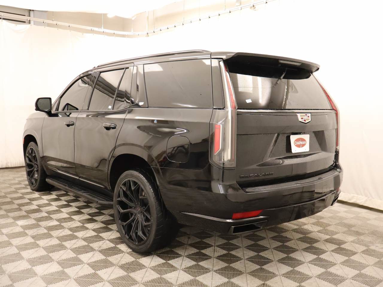 Used 2021 Cadillac Escalade Sport AWD/4WD image 3